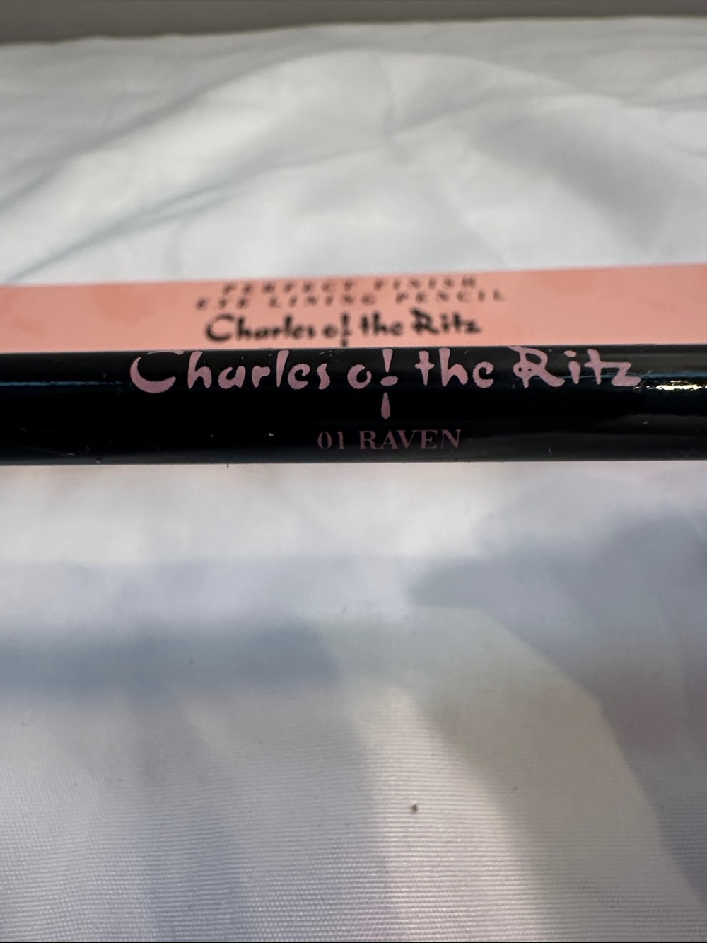 Charles of the Ritz Perfect Finish Eye Lining Pencil 01 Raven NIB - Picture 6 of 7